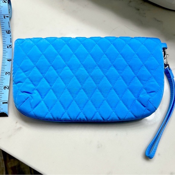 Vera Bradley Folded Flap Wristlet Cornflower Blue Quilted Clutch - Picture 2 of 6